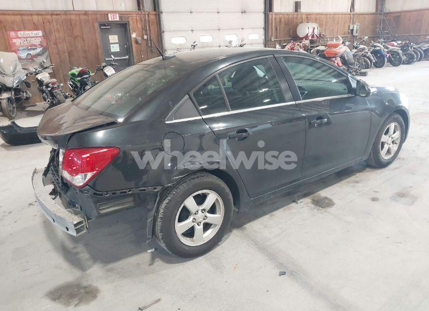 Photo 4 of 2014 Chevrolet Cruze 1LT AUTO (VIN 1G1PC5SB9E7190700)