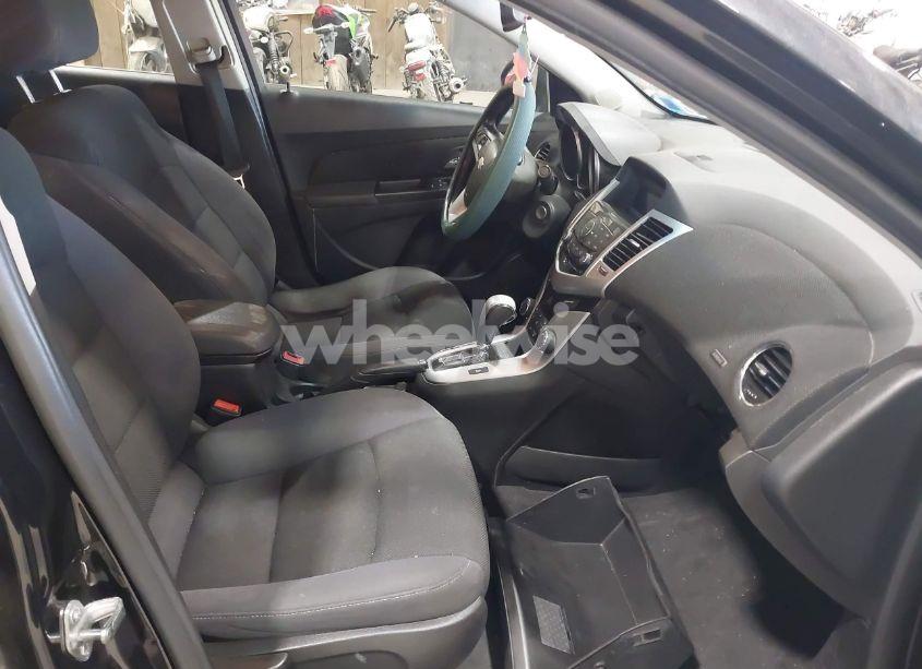 Photo 5 of 2014 Chevrolet Cruze 1LT AUTO (VIN 1G1PC5SB9E7190700)