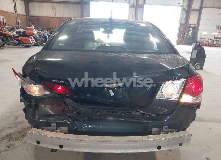 Photo 6 of 2014 Chevrolet Cruze 1LT AUTO (VIN 1G1PC5SB9E7190700)