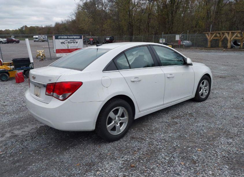 Photo 4 of 2014 Chevrolet Cruze 1LT AUTO (VIN 1G1PC5SB9E7209567)