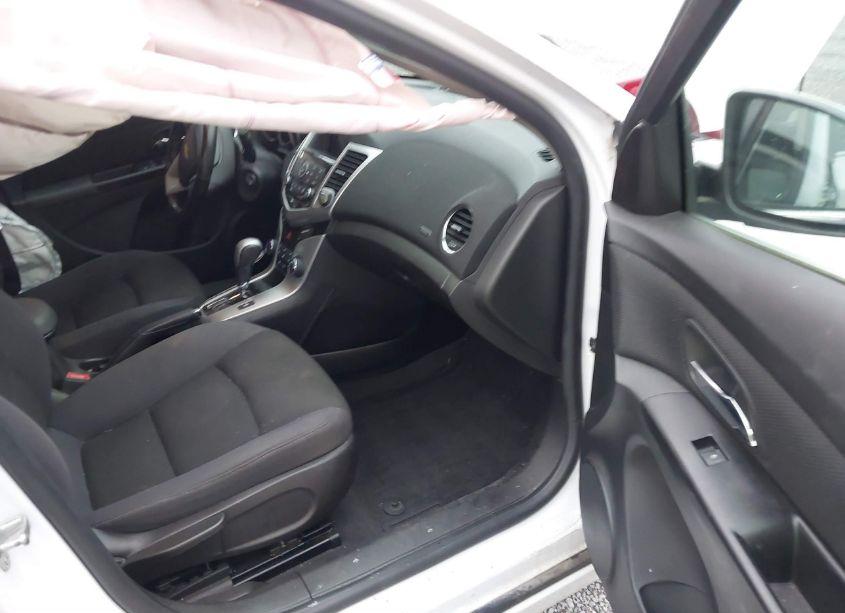 Photo 5 of 2014 Chevrolet Cruze 1LT AUTO (VIN 1G1PC5SB9E7209567)