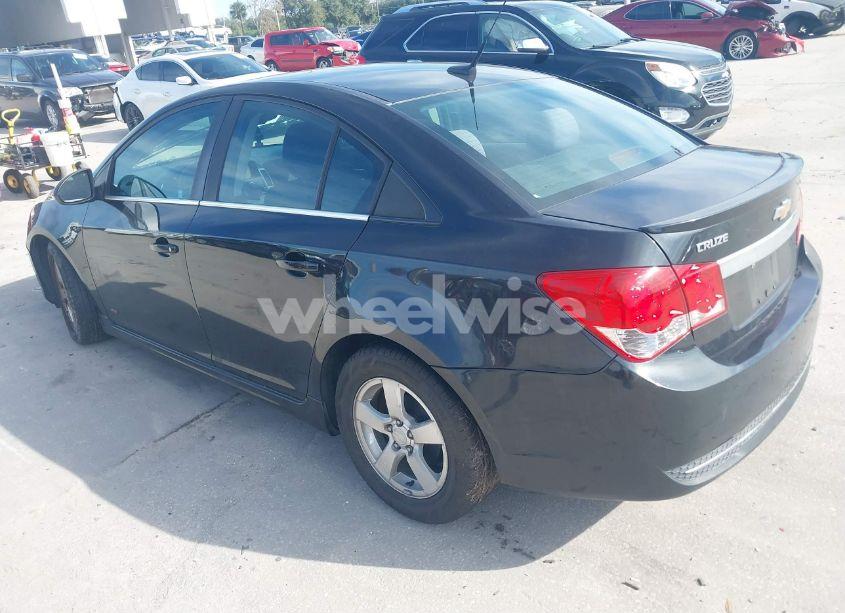 Photo 3 of 2014 Chevrolet Cruze 1LT AUTO (VIN 1G1PC5SB9E7216115)