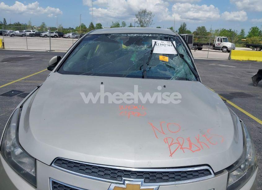 Photo 10 of 2014 Chevrolet Cruze 1LT AUTO (VIN 1G1PC5SB9E7244691)