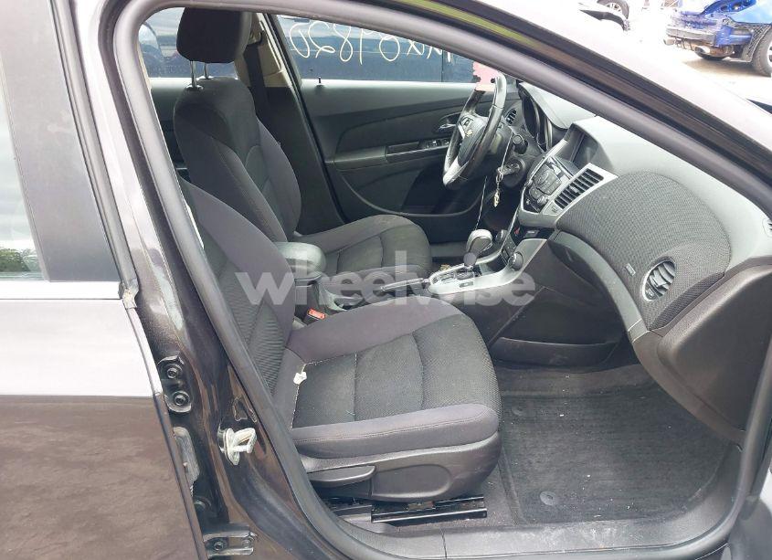 Photo 5 of 2014 Chevrolet Cruze 1LT AUTO (VIN 1G1PC5SB9E7252774)