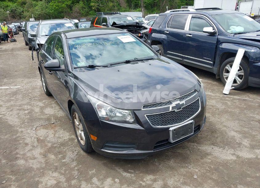 Photo 6 of 2014 Chevrolet Cruze 1LT AUTO (VIN 1G1PC5SB9E7252774)