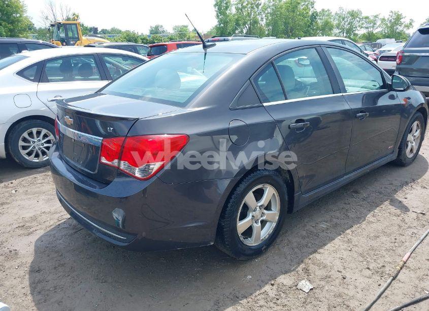 Photo 4 of 2014 Chevrolet Cruze 1LT AUTO (VIN 1G1PC5SB9E7257960)