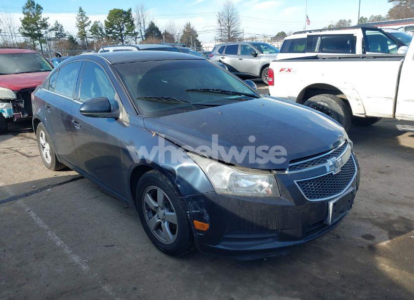 2014 Chevrolet Cruze 1LT AUTO (VIN 1G1PC5SB9E7279232) main photo