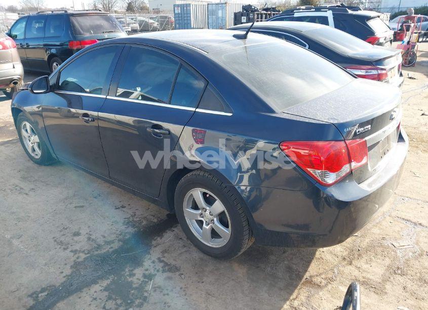 Photo 3 of 2014 Chevrolet Cruze 1LT AUTO (VIN 1G1PC5SB9E7279232)