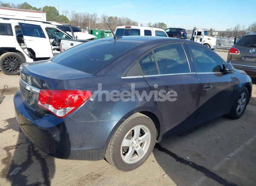 Photo 4 of 2014 Chevrolet Cruze 1LT AUTO (VIN 1G1PC5SB9E7279232)