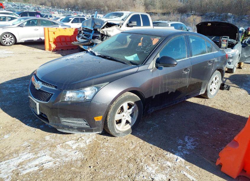 Photo 2 of 2014 Chevrolet Cruze 1LT AUTO (VIN 1G1PC5SB9E7282132)