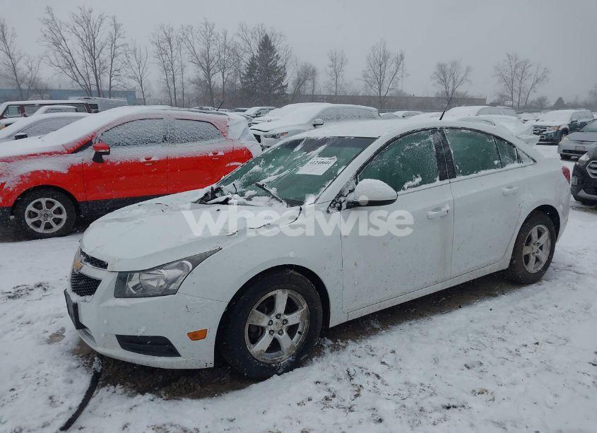 Photo 2 of 2014 Chevrolet Cruze 1LT AUTO (VIN 1G1PC5SB9E7282258)