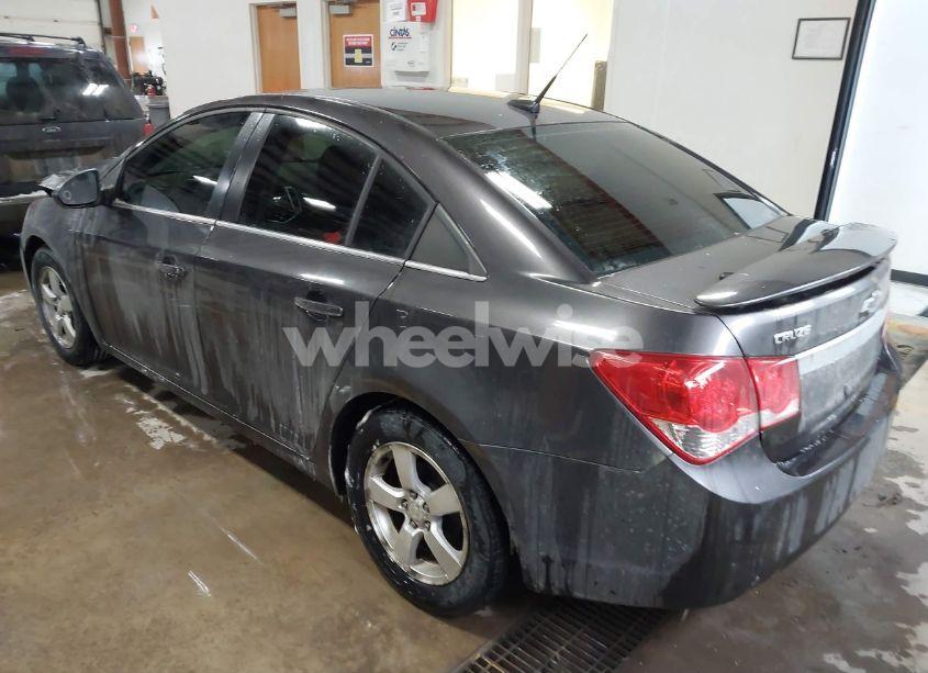 Photo 3 of 2014 Chevrolet Cruze 1LT AUTO (VIN 1G1PC5SB9E7296015)