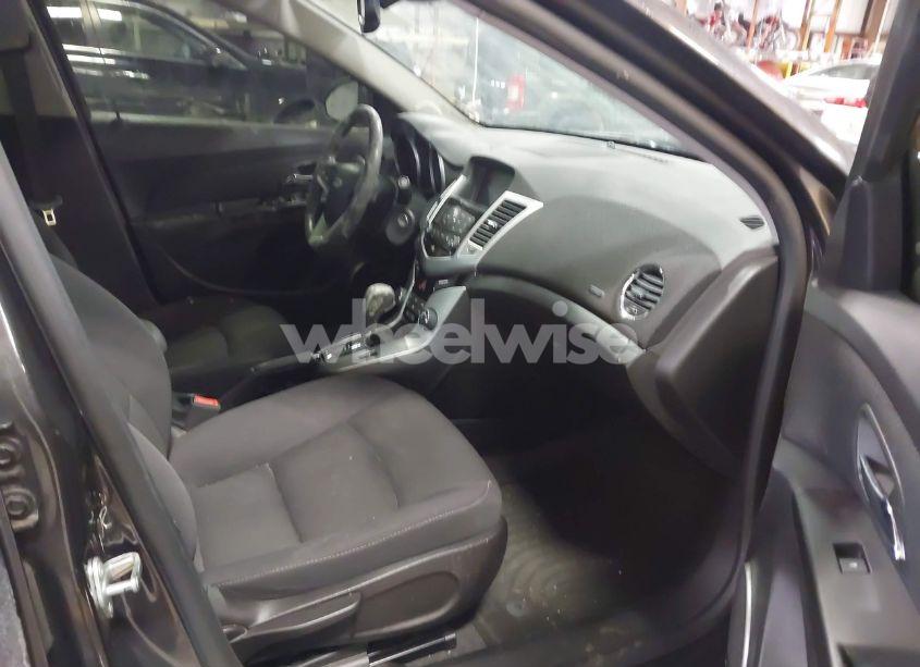 Photo 5 of 2014 Chevrolet Cruze 1LT AUTO (VIN 1G1PC5SB9E7296015)