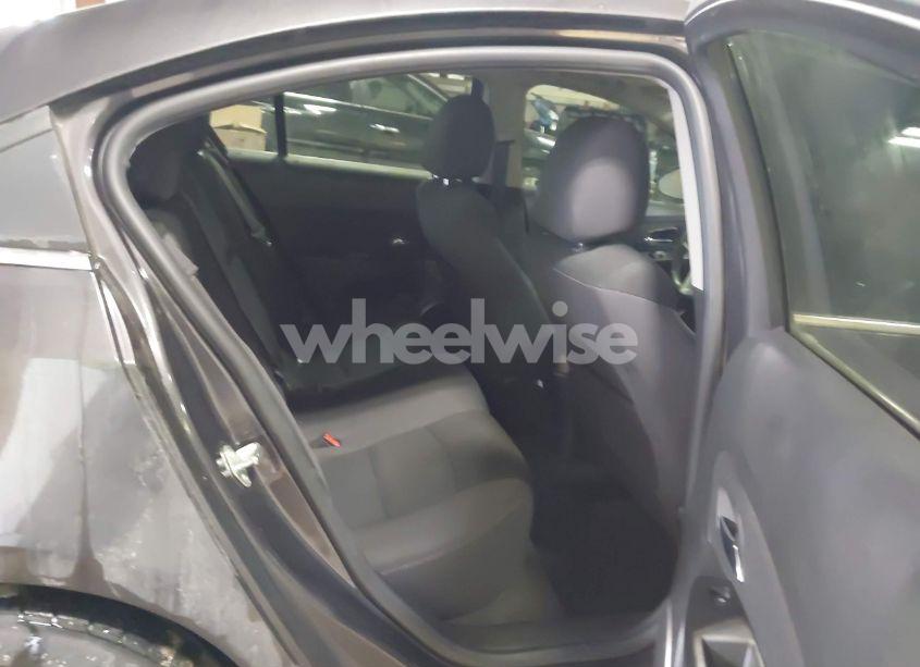 Photo 8 of 2014 Chevrolet Cruze 1LT AUTO (VIN 1G1PC5SB9E7296015)