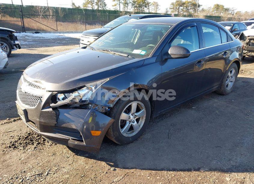 Photo 2 of 2014 Chevrolet Cruze 1LT AUTO (VIN 1G1PC5SB9E7296290)