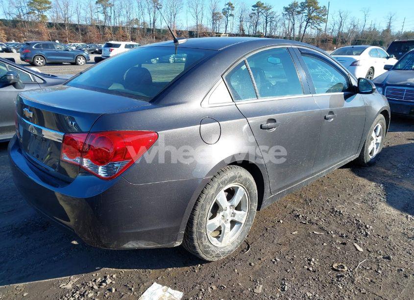 Photo 4 of 2014 Chevrolet Cruze 1LT AUTO (VIN 1G1PC5SB9E7296290)