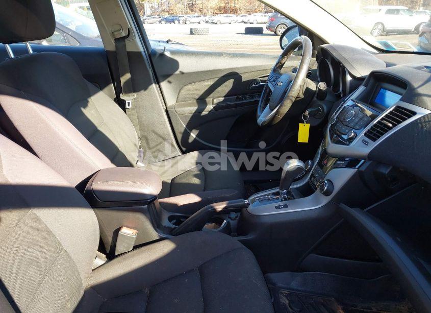 Photo 5 of 2014 Chevrolet Cruze 1LT AUTO (VIN 1G1PC5SB9E7296290)