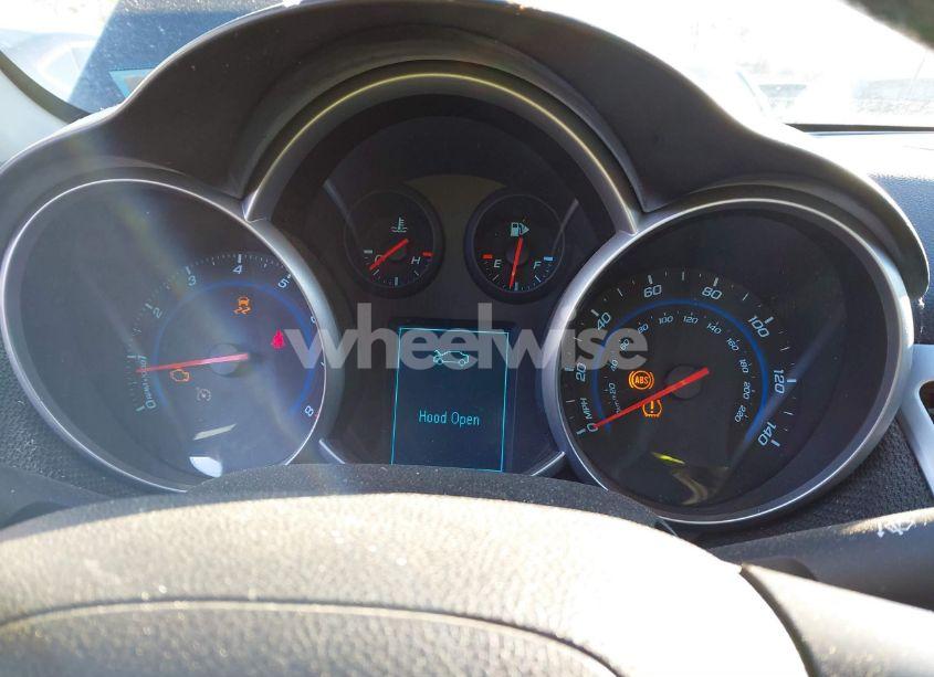 Photo 7 of 2014 Chevrolet Cruze 1LT AUTO (VIN 1G1PC5SB9E7296290)