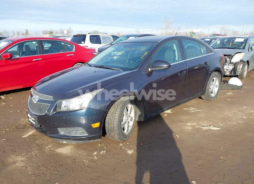 Photo 2 of 2014 Chevrolet Cruze 1LT AUTO (VIN 1G1PC5SB9E7321124)