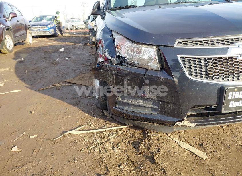 Photo 6 of 2014 Chevrolet Cruze 1LT AUTO (VIN 1G1PC5SB9E7321124)