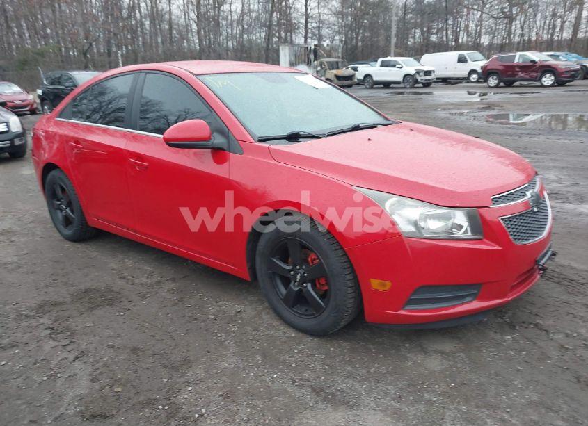 2014 Chevrolet Cruze 1LT AUTO (VIN 1G1PC5SB9E7339560) main photo