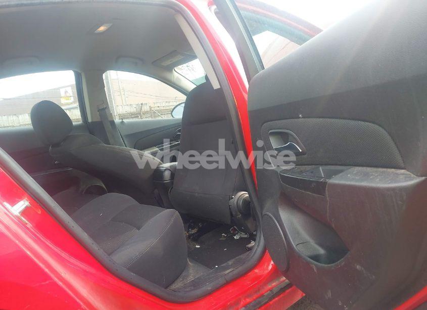 Photo 8 of 2014 Chevrolet Cruze 1LT AUTO (VIN 1G1PC5SB9E7342166)