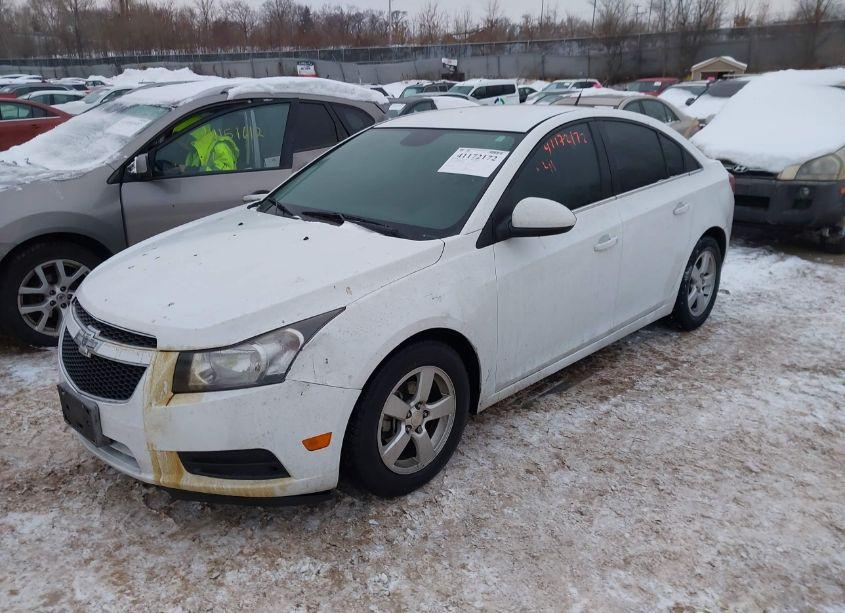 Photo 2 of 2014 Chevrolet Cruze 1LT AUTO (VIN 1G1PC5SB9E7380609)