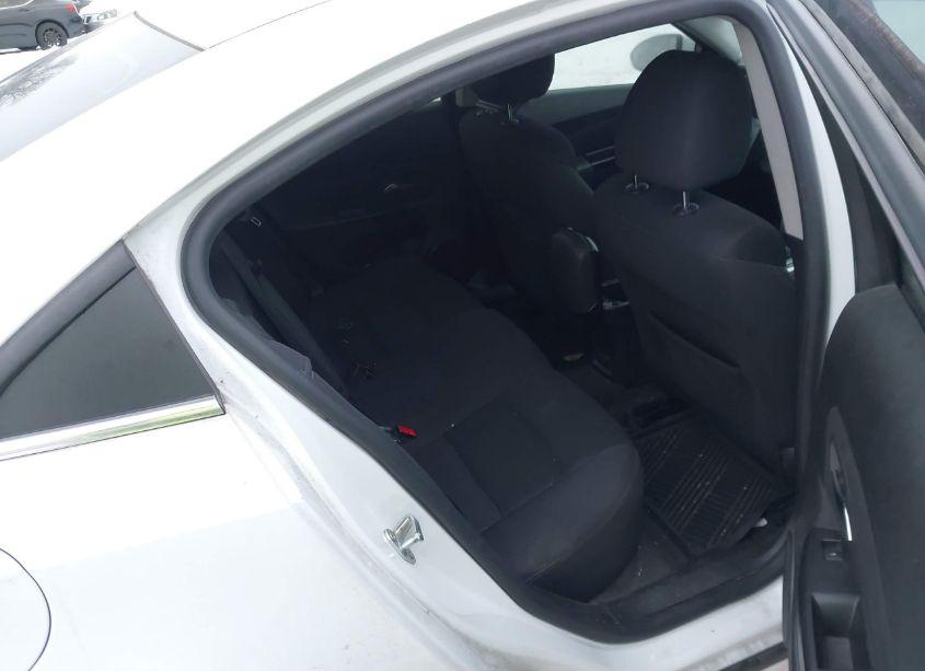 Photo 8 of 2014 Chevrolet Cruze 1LT AUTO (VIN 1G1PC5SB9E7380609)