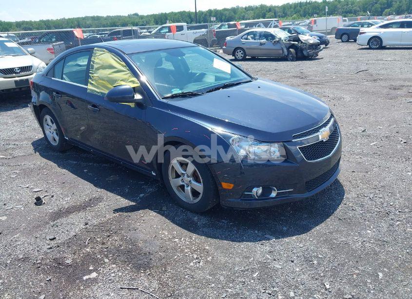 2014 Chevrolet Cruze 1LT AUTO (VIN 1G1PC5SB9E7418663) main photo