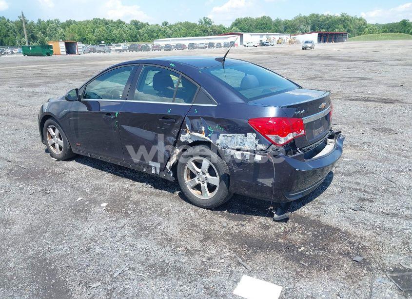 Photo 3 of 2014 Chevrolet Cruze 1LT AUTO (VIN 1G1PC5SB9E7418663)