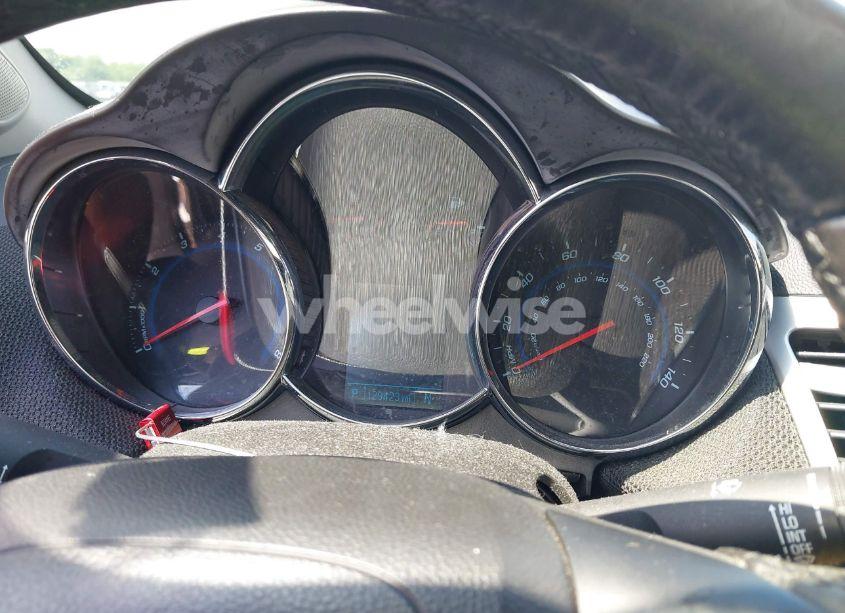 Photo 7 of 2014 Chevrolet Cruze 1LT AUTO (VIN 1G1PC5SB9E7418663)