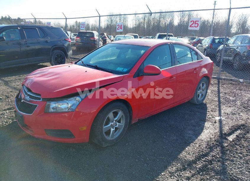 Photo 2 of 2014 Chevrolet Cruze 1LT AUTO (VIN 1G1PC5SB9E7426097)