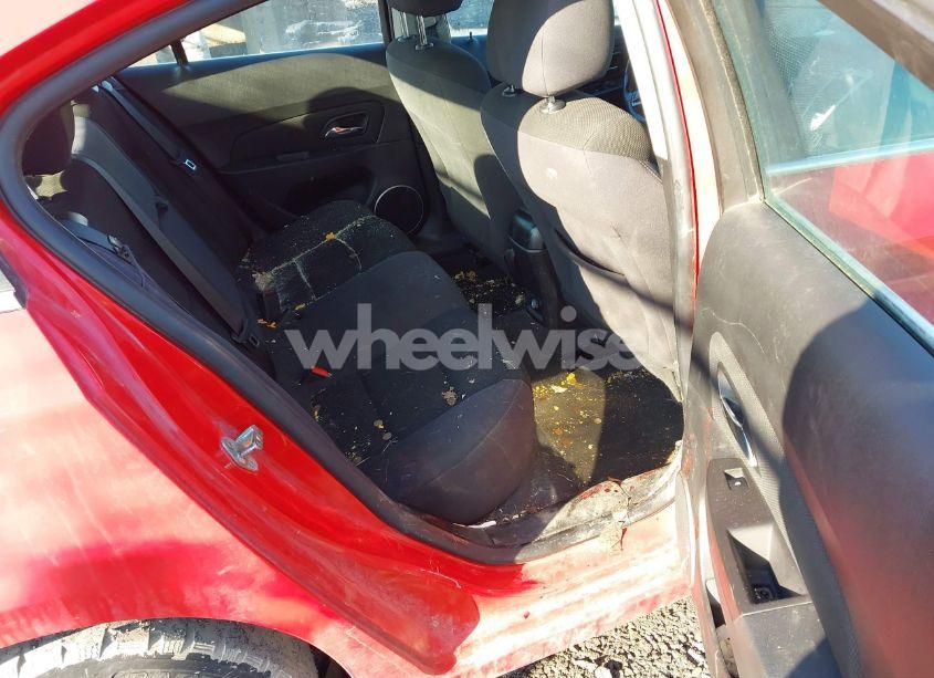 Photo 8 of 2014 Chevrolet Cruze 1LT AUTO (VIN 1G1PC5SB9E7426097)