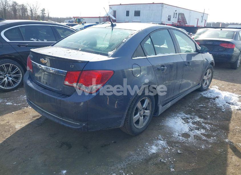 Photo 4 of 2014 Chevrolet Cruze 1LT AUTO (VIN 1G1PC5SB9E7434510)