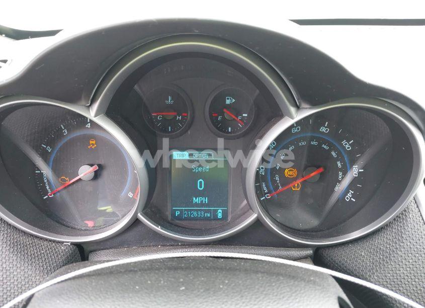 Photo 7 of 2014 Chevrolet Cruze 1LT AUTO (VIN 1G1PC5SB9E7435365)