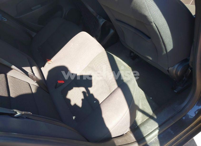 Photo 8 of 2014 Chevrolet Cruze 1LT AUTO (VIN 1G1PC5SB9E7435365)