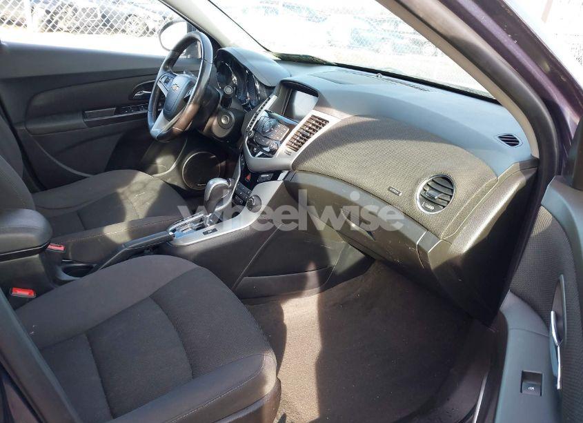 Photo 5 of 2014 Chevrolet Cruze 1LT AUTO (VIN 1G1PC5SB9E7450349)