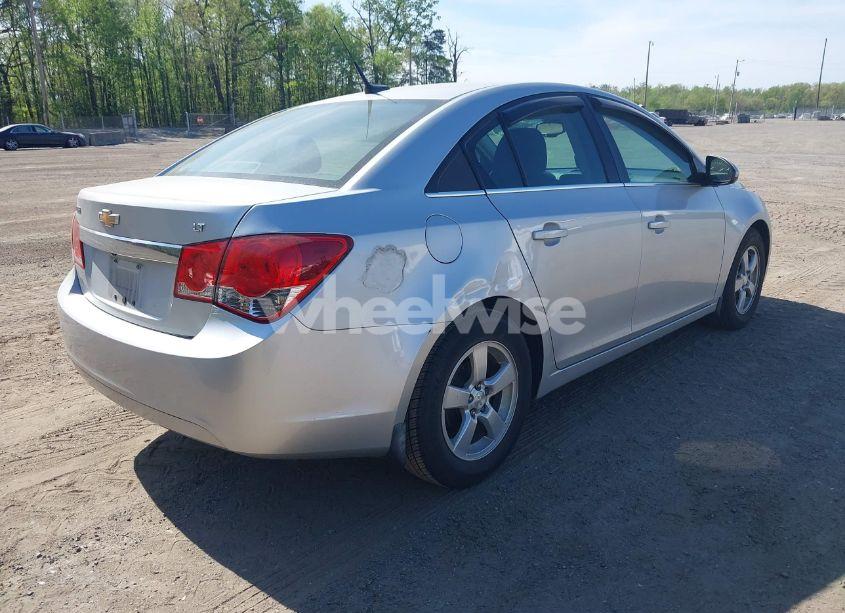 Photo 4 of 2014 Chevrolet Cruze 1LT AUTO (VIN 1G1PC5SB9E7454093)