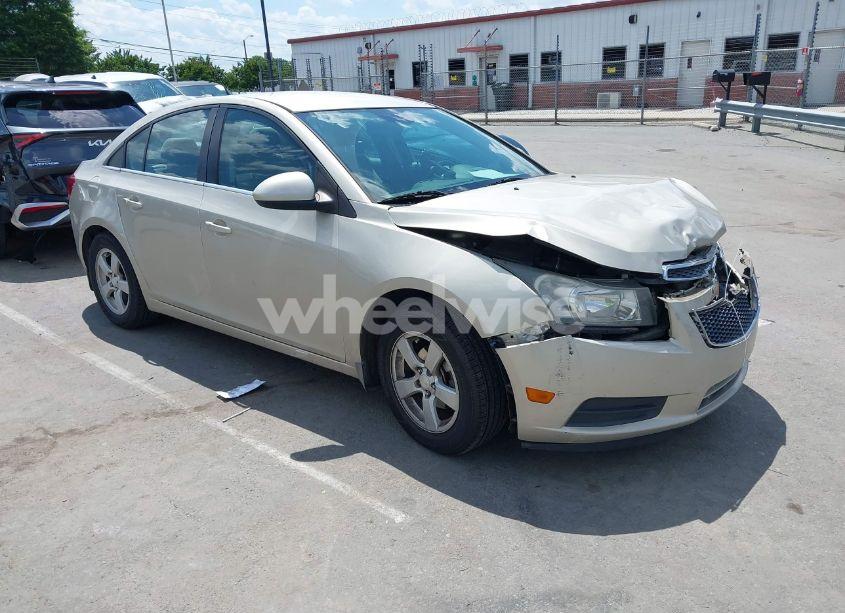2014 Chevrolet Cruze 1LT AUTO (VIN 1G1PC5SB9E7472822) main photo