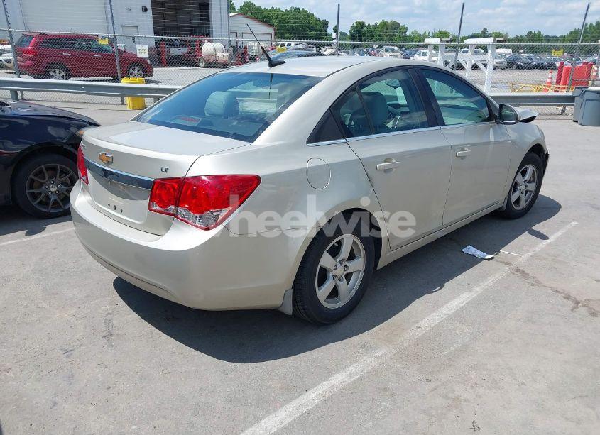 Photo 4 of 2014 Chevrolet Cruze 1LT AUTO (VIN 1G1PC5SB9E7472822)