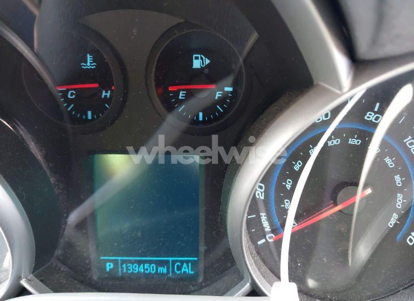 Photo 7 of 2014 Chevrolet Cruze 1LT AUTO (VIN 1G1PC5SB9E7472822)