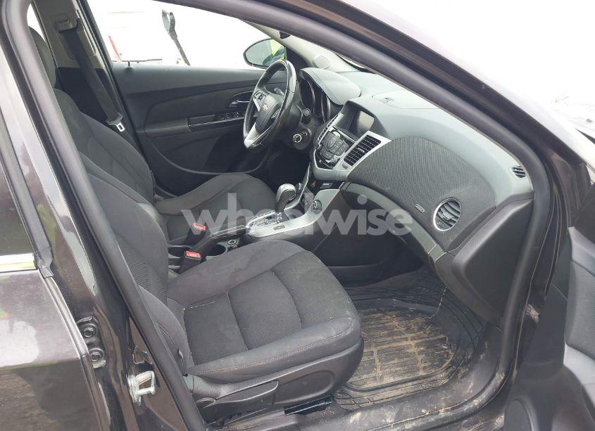 Photo 5 of 2014 Chevrolet Cruze 1LT AUTO (VIN 1G1PC5SB9E7482881)