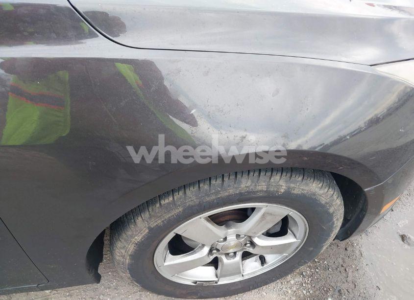 Photo 6 of 2014 Chevrolet Cruze 1LT AUTO (VIN 1G1PC5SB9E7482881)