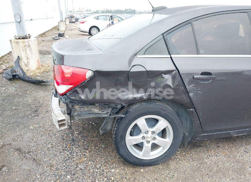 Photo 18 of 2015 Chevrolet Cruze 1LT AUTO (VIN 1G1PC5SB9F7125945)