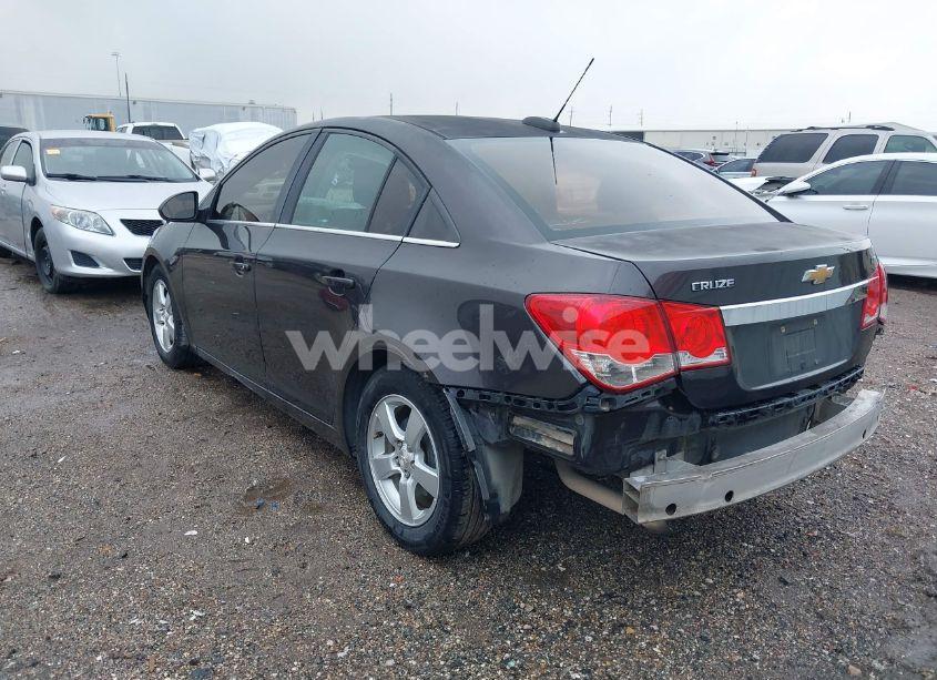 Photo 3 of 2015 Chevrolet Cruze 1LT AUTO (VIN 1G1PC5SB9F7125945)