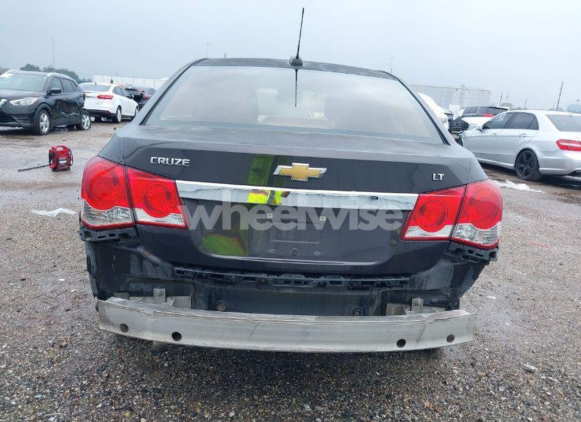 Photo 6 of 2015 Chevrolet Cruze 1LT AUTO (VIN 1G1PC5SB9F7125945)