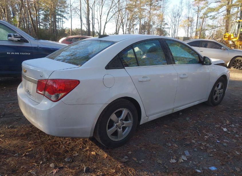 Photo 4 of 2015 Chevrolet Cruze 1LT AUTO (VIN 1G1PC5SB9F7144396)
