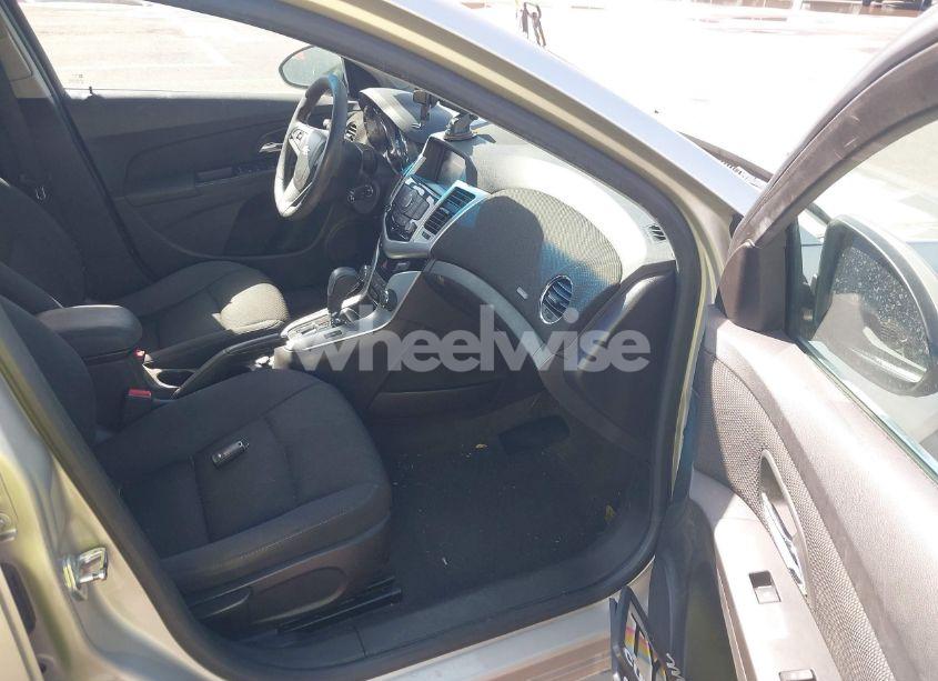 Photo 5 of 2015 Chevrolet Cruze 1LT AUTO (VIN 1G1PC5SB9F7196708)