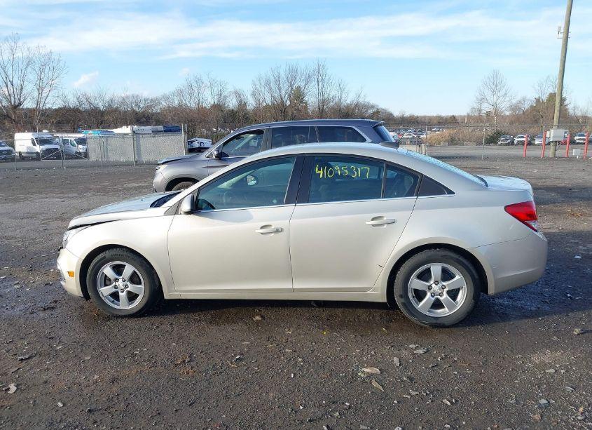 Photo 14 of 2015 Chevrolet Cruze 1LT AUTO (VIN 1G1PC5SB9F7209408)