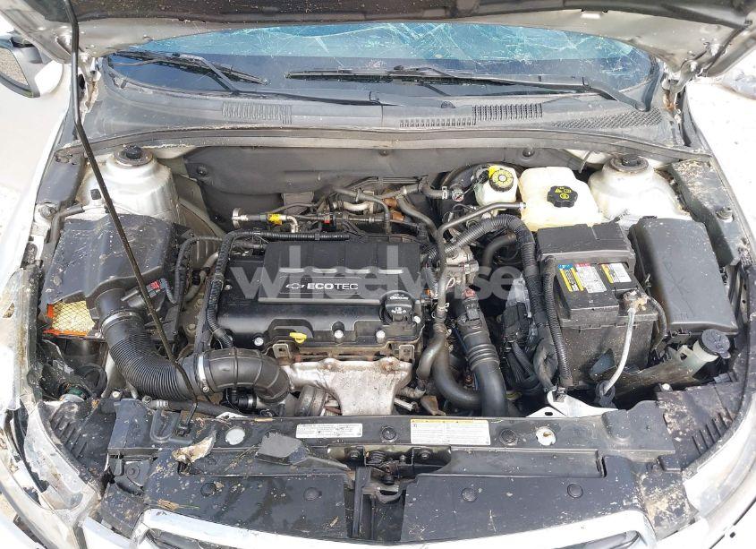 Photo 10 of 2015 Chevrolet Cruze 1LT AUTO (VIN 1G1PC5SB9F7210252)